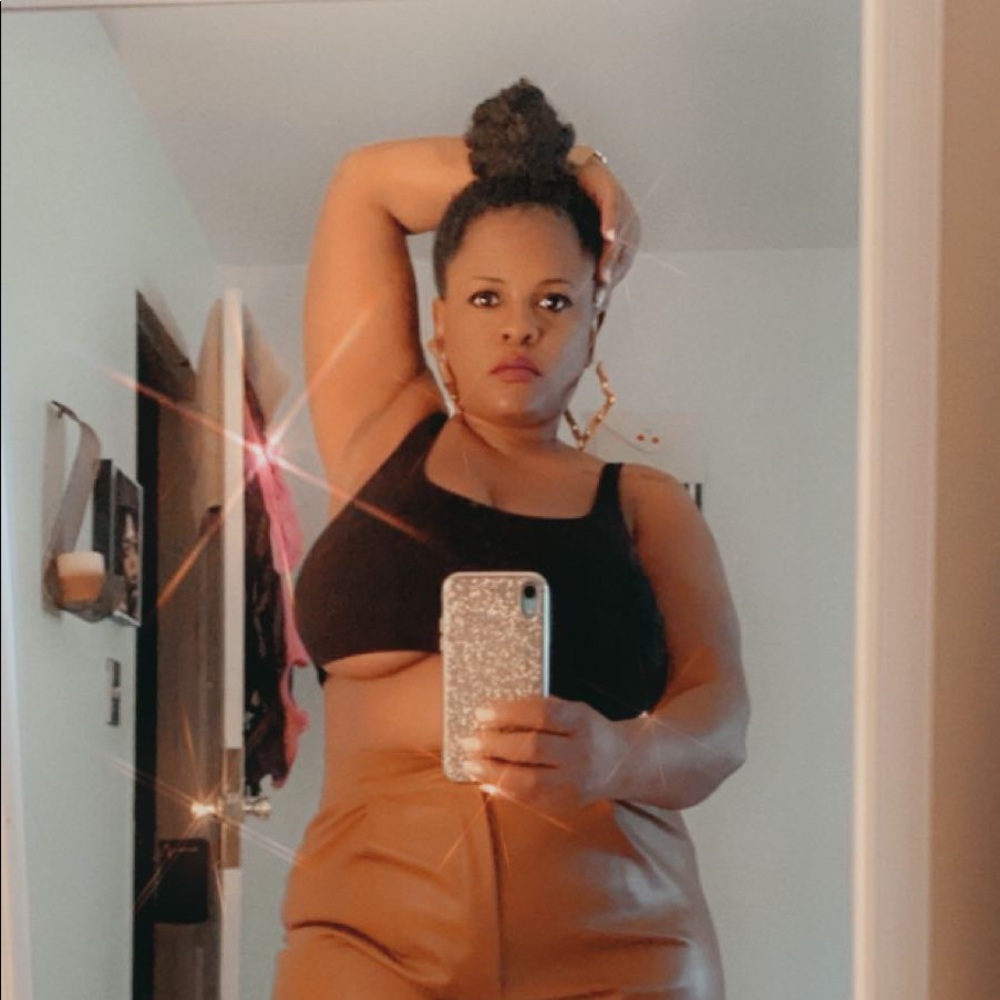 Meet your Posher, Lasonya